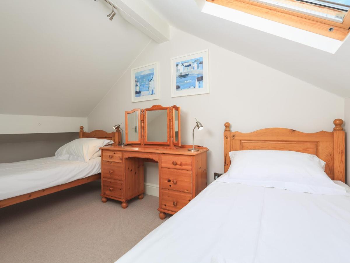 Keepers Lodge, Hillfield Village Дартмут Екстериор снимка
