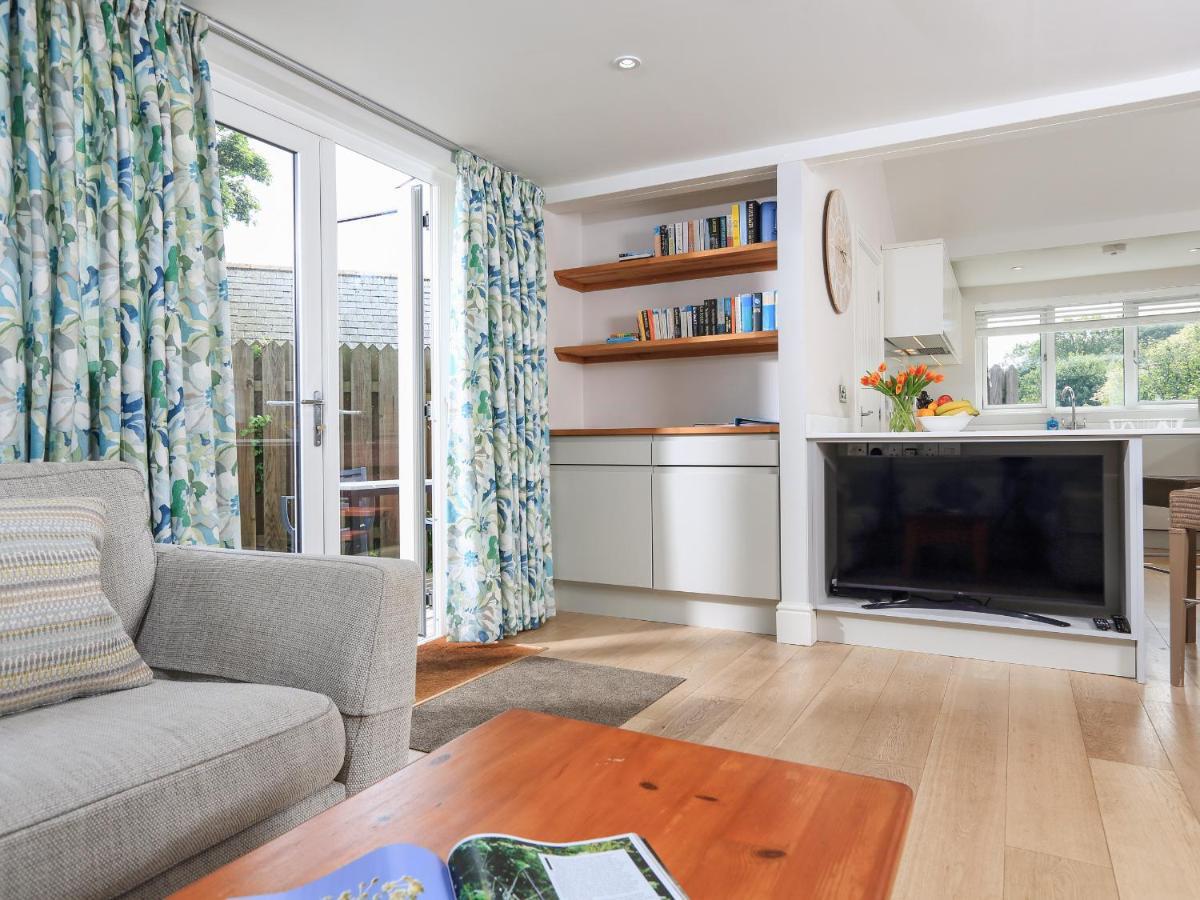 Keepers Lodge, Hillfield Village Дартмут Екстериор снимка